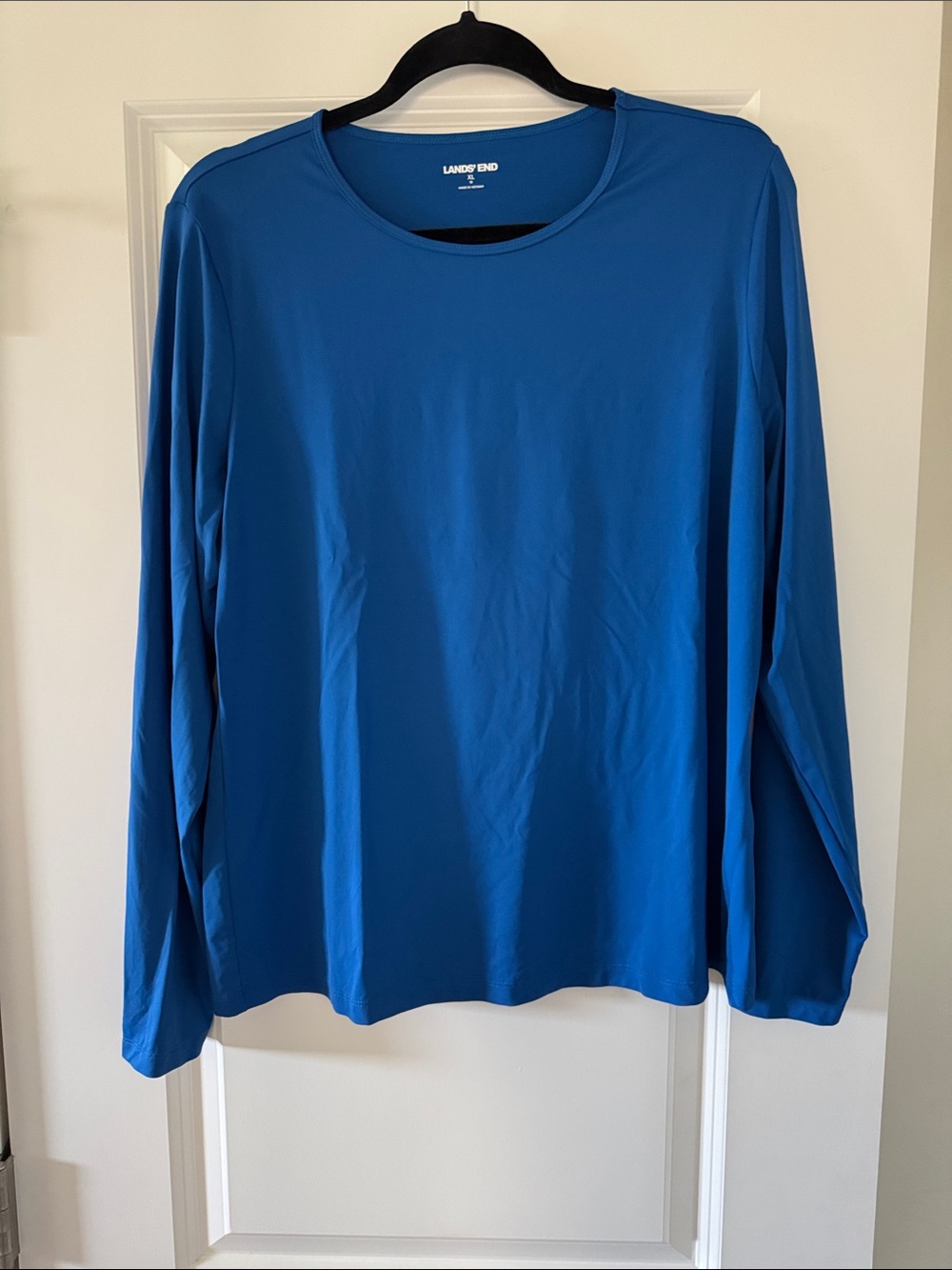 Lands' End Women’s Bright Blue Long-Sleeve Sun Shirt